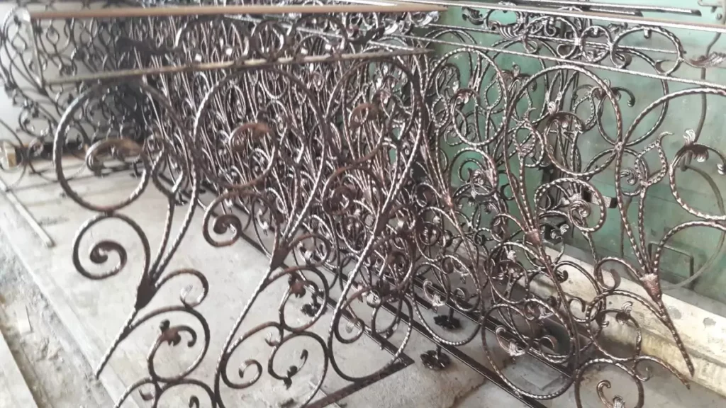 Estetic ( Fier forjat&Traforate ) 9